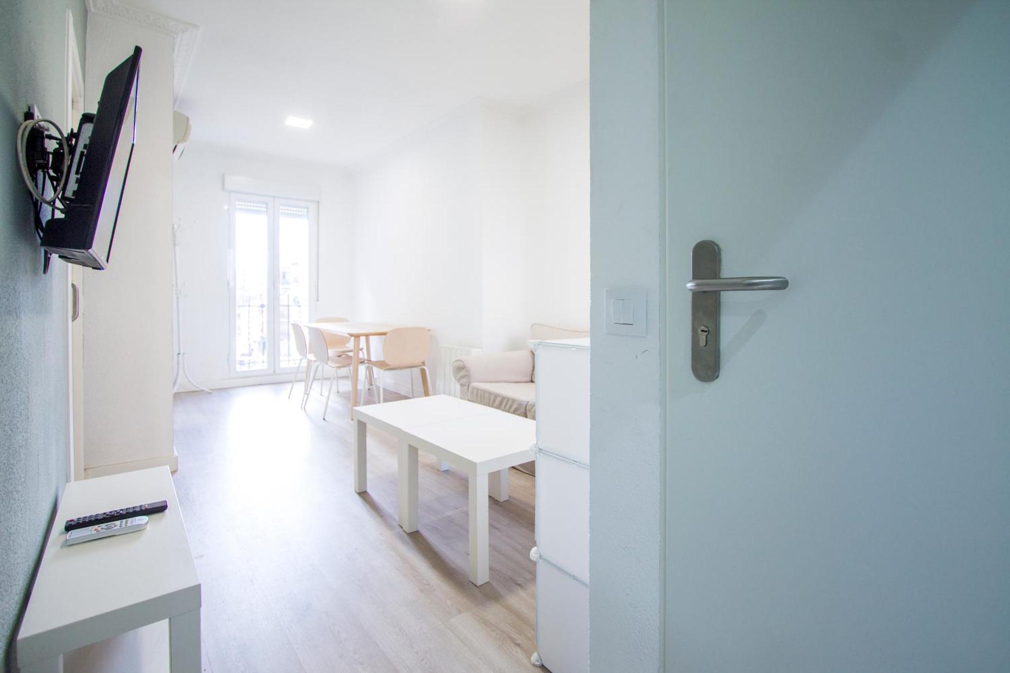 Apartamentos Tetuan Sandino Madrid Kültér fotó