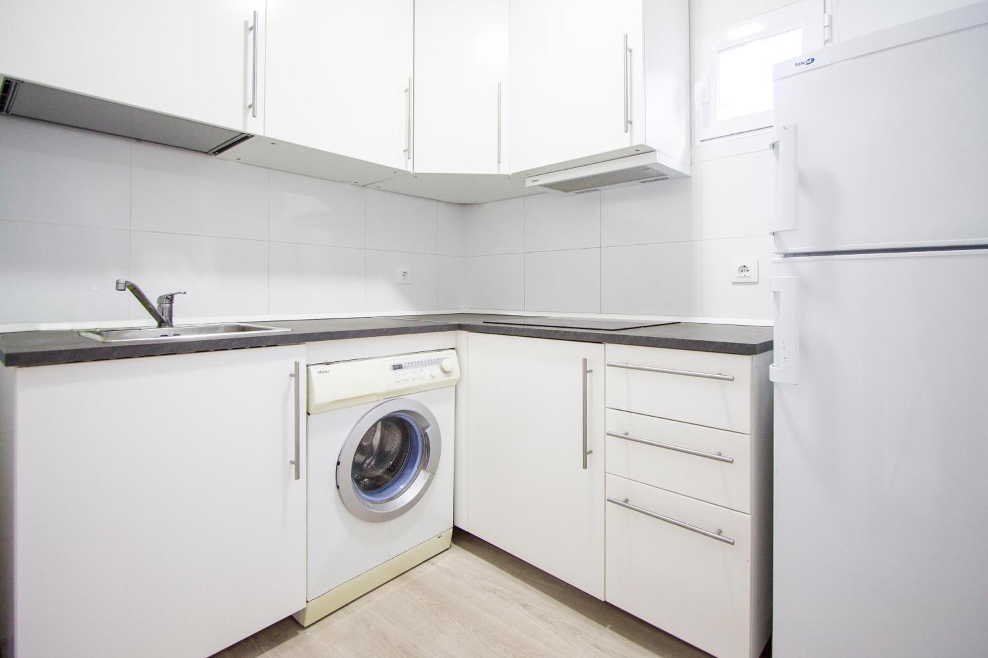 Apartamentos Tetuan Sandino Madrid Kültér fotó
