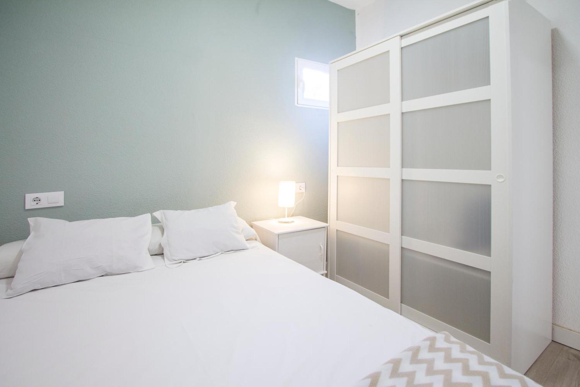 Apartamentos Tetuan Sandino Madrid Kültér fotó