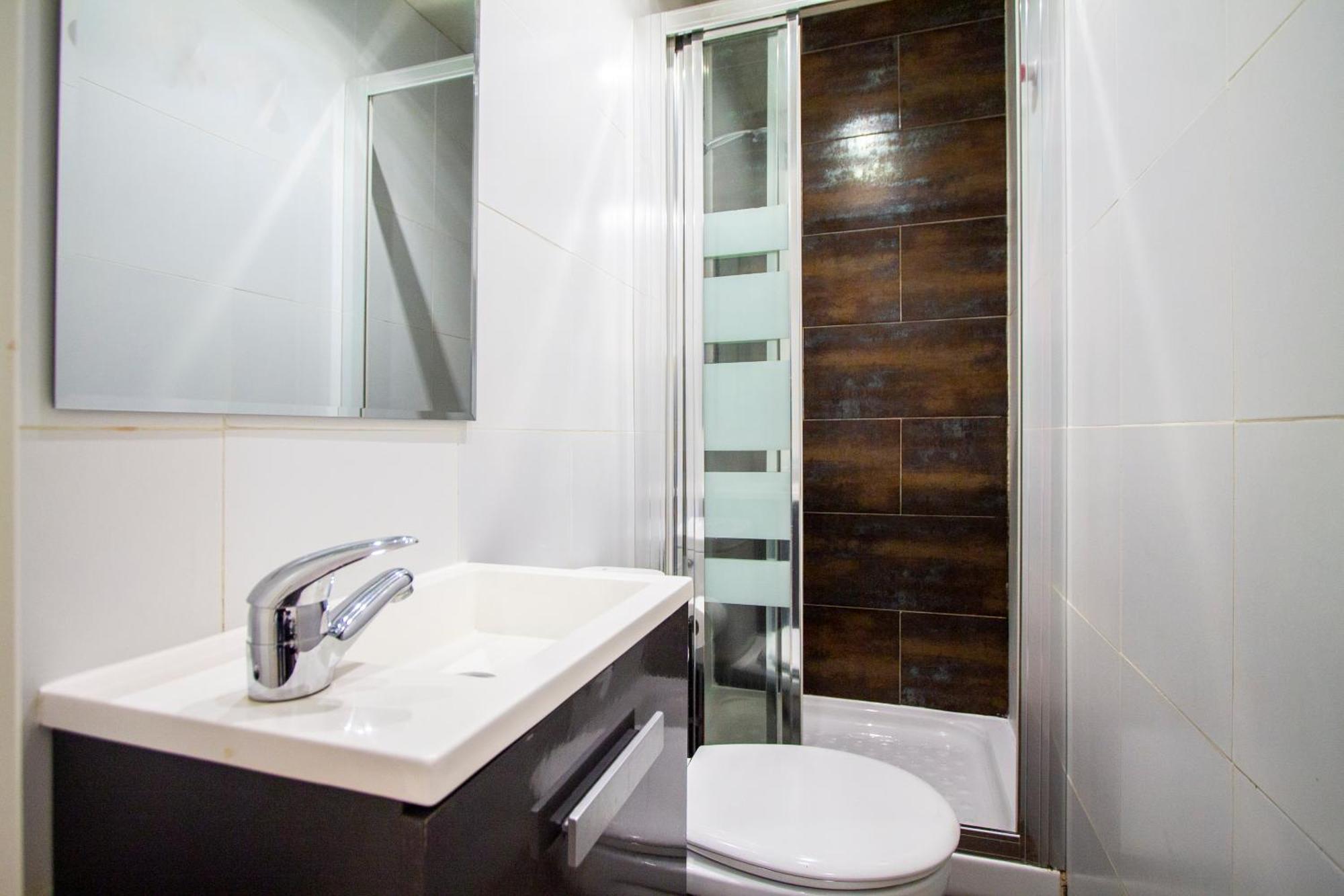 Apartamentos Tetuan Sandino Madrid Kültér fotó