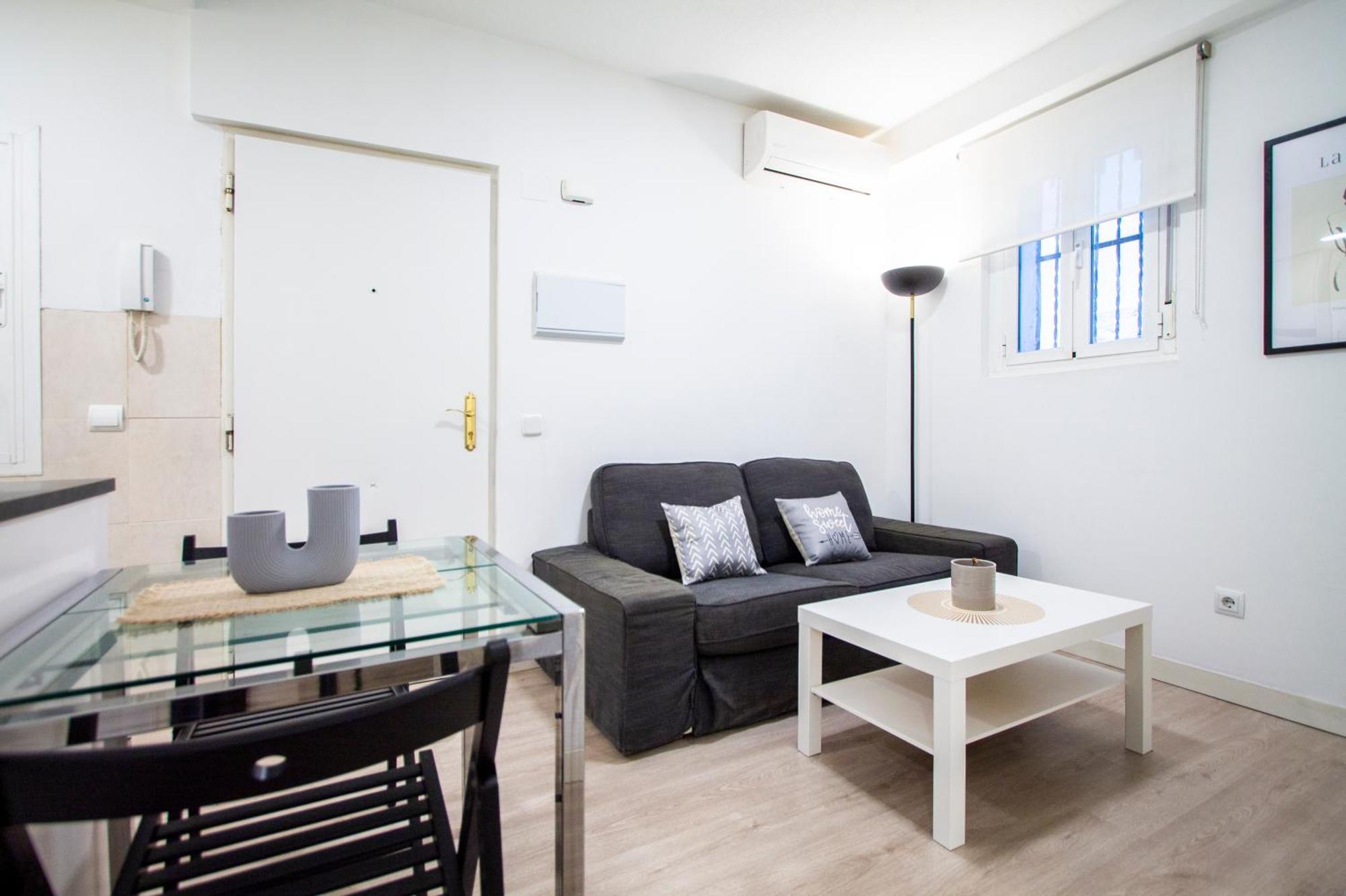 Apartamentos Tetuan Sandino Madrid Kültér fotó