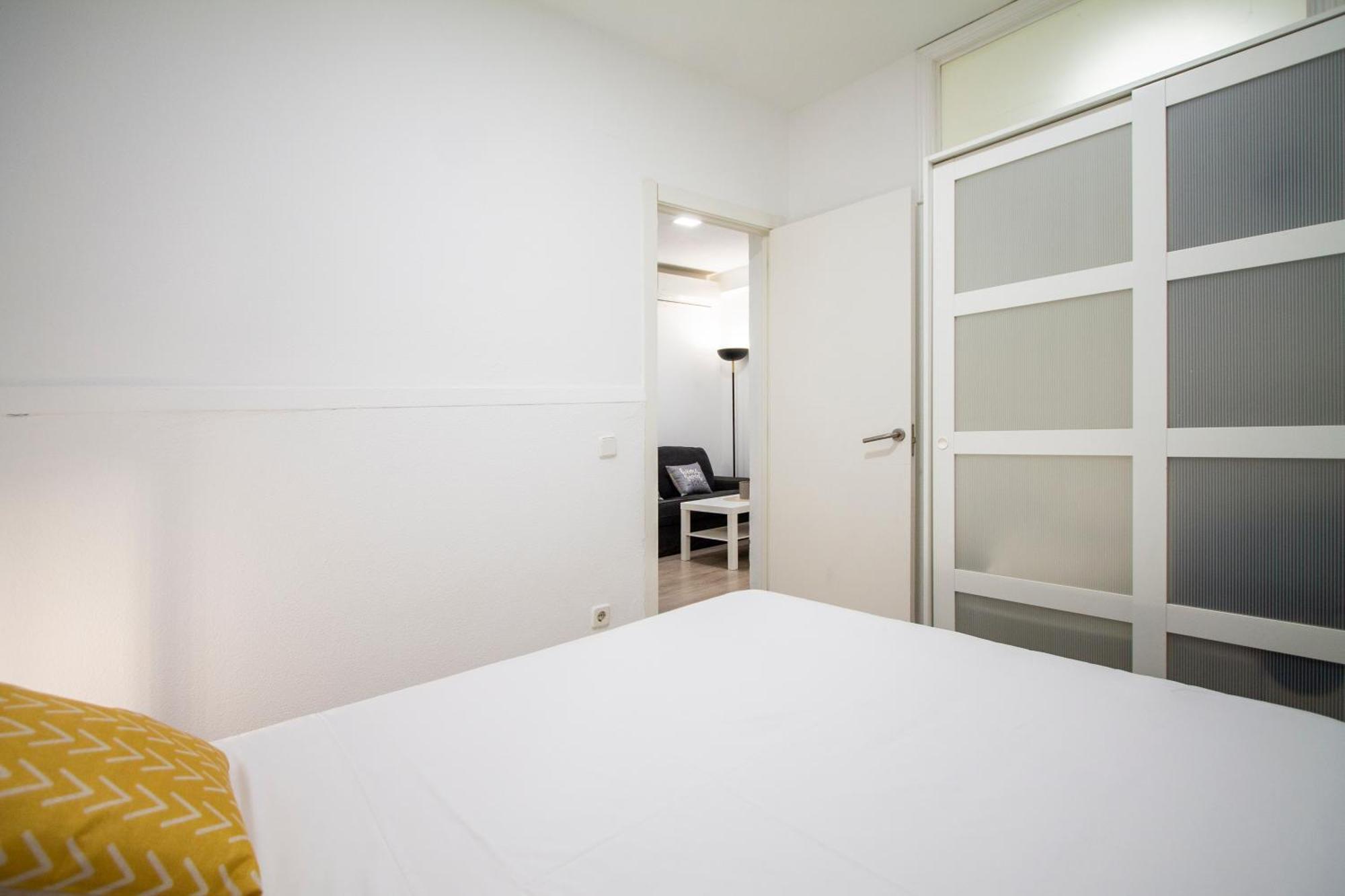Apartamentos Tetuan Sandino Madrid Kültér fotó
