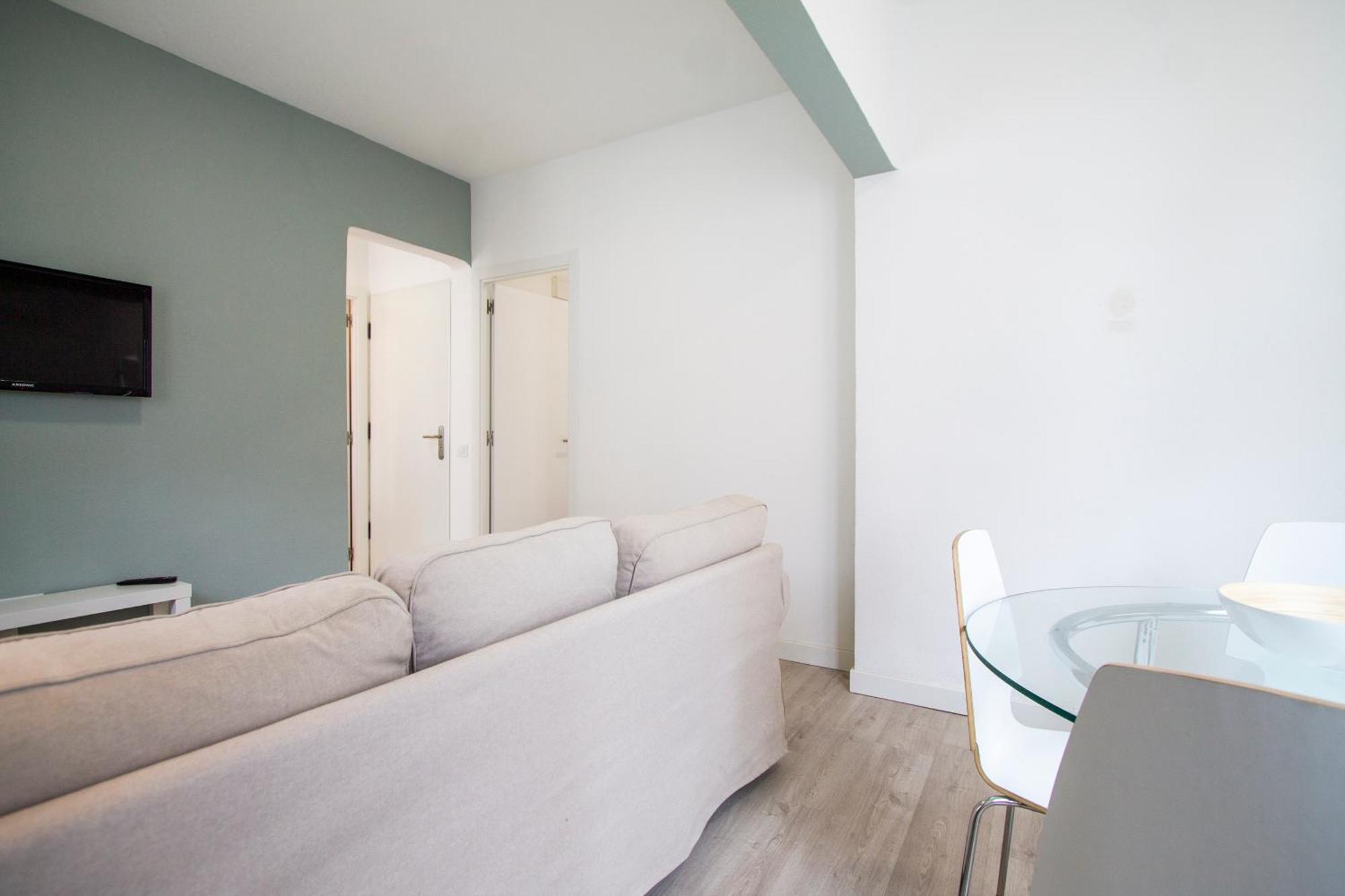 Apartamentos Tetuan Sandino Madrid Kültér fotó