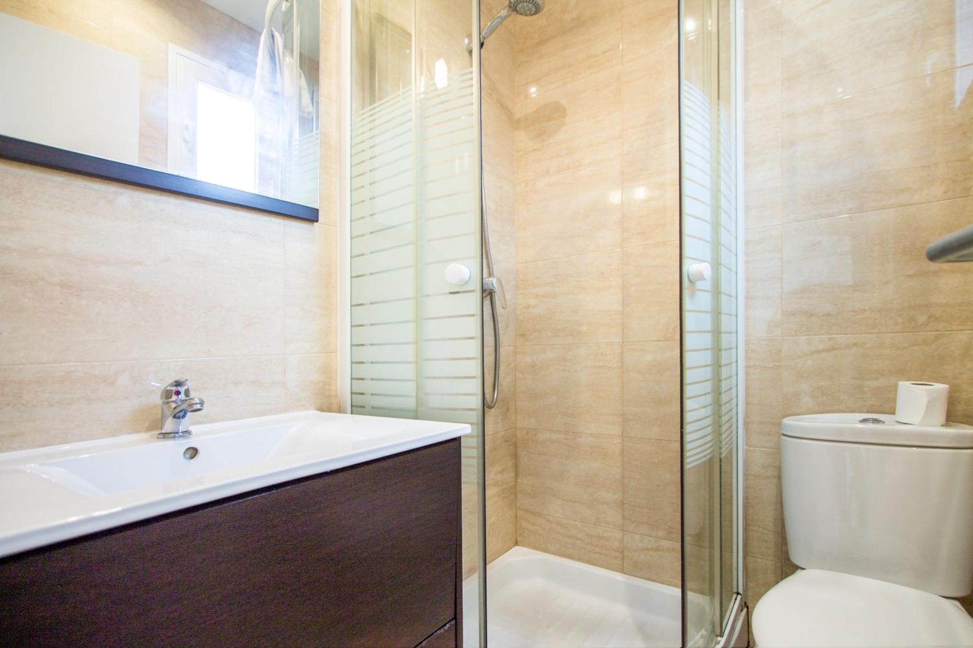 Apartamentos Tetuan Sandino Madrid Kültér fotó