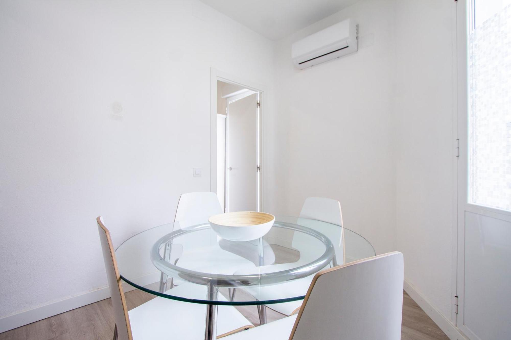 Apartamentos Tetuan Sandino Madrid Kültér fotó